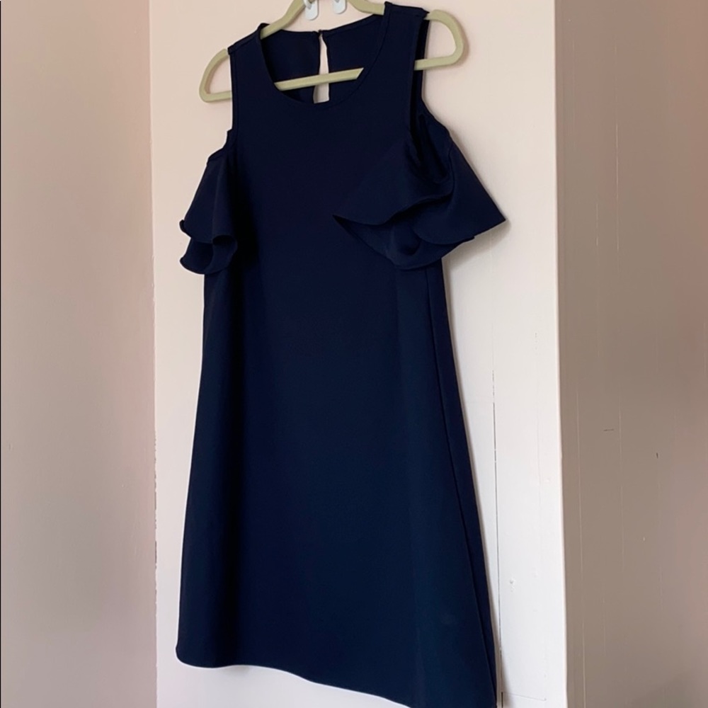 Navy cold shoulder shift dress